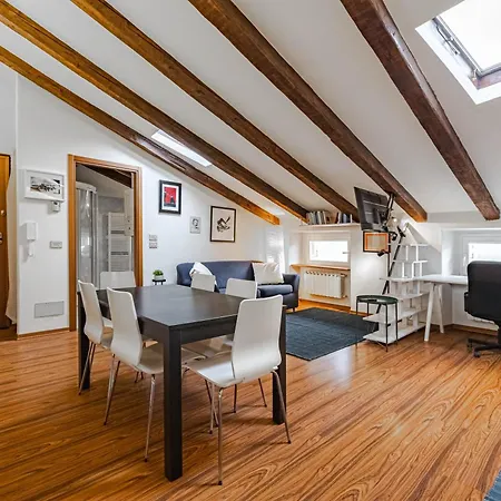 Ampio Loft Confortevole Nel Cuore Di Апартаменты *